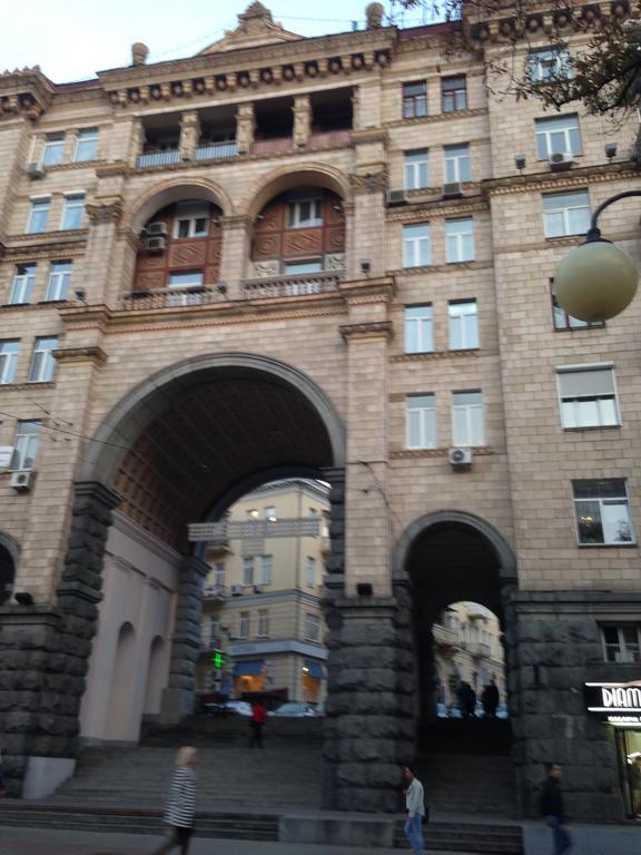 Apartment On Khreshchatyk 21 Kiev Exterior foto